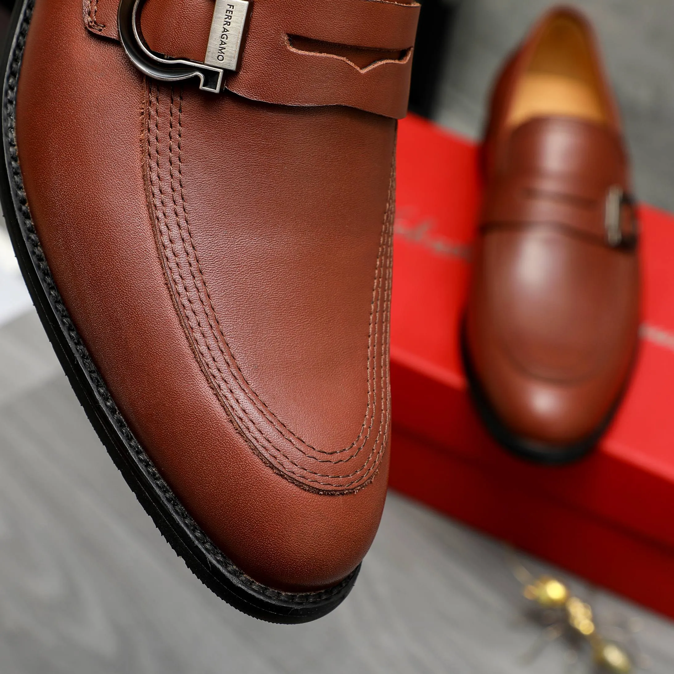Men's men's shoes💰460 Product trademark: Ferragamo "Ferragamo" business slip-on leather shoes Regular size: 39-44 Product materials: Selected high-quality cowhide upper, cowhide lining, original outsole